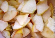 Консервированные яблочки — сладкая заготовка на зиму Стерилизованные яблоки на зиму