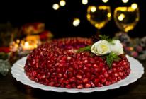 Салат «Гранатовый браслет» — прекрасное украшение праздничного торжества